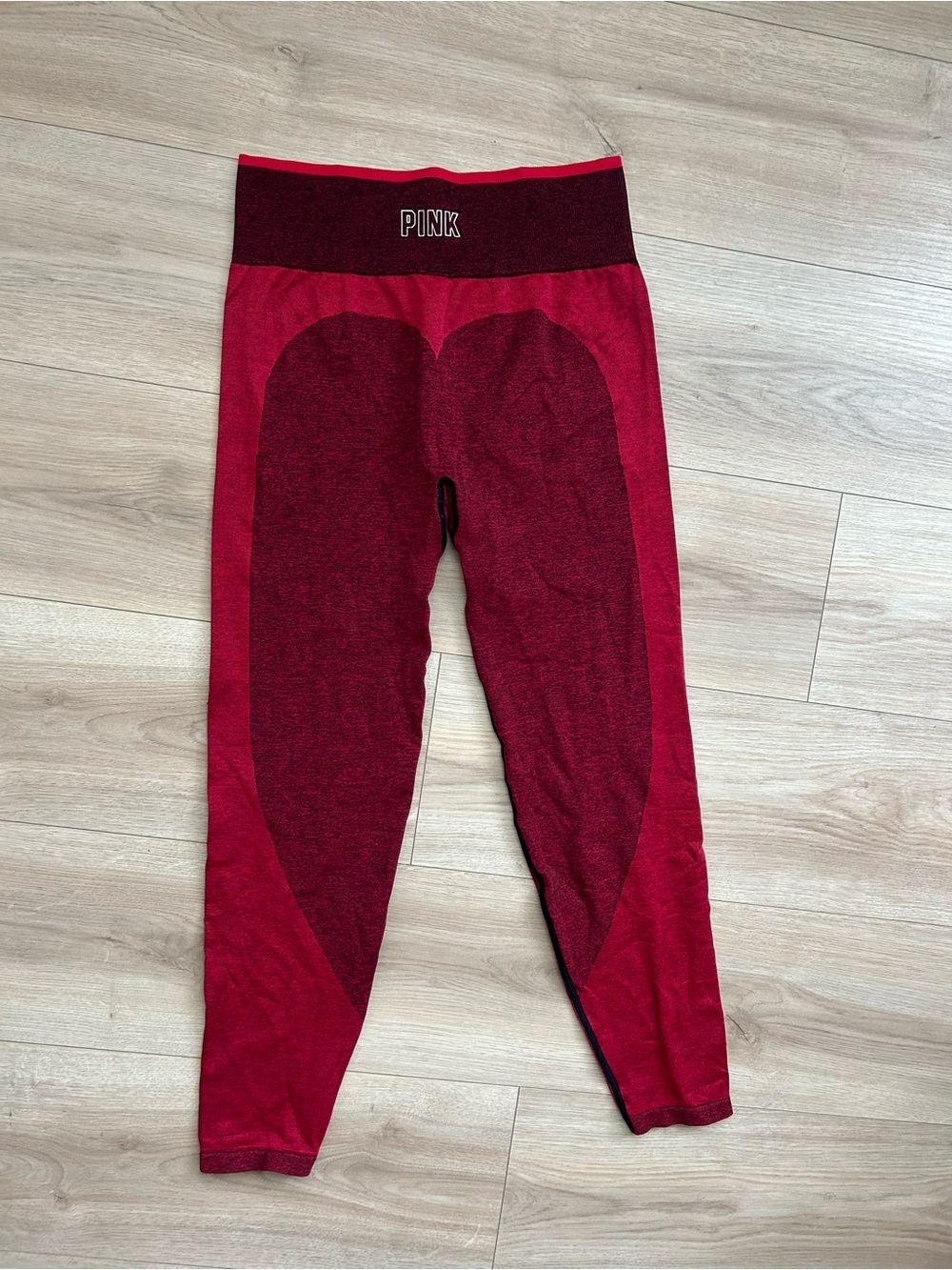 PINK Victoria's Secret Red Heart-Panel Seamless Leggings